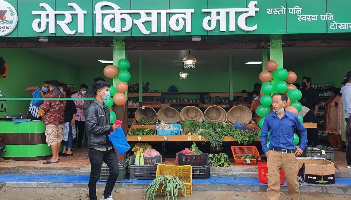 'तपाईं तरकारी र फलफूल उब्जाउनुहोस्, मेरो किसानले बेचिदिन्छ'